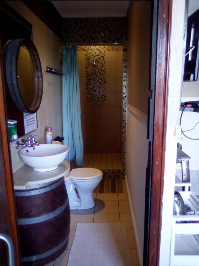 Bread And Barrel Guesthouse Bellville Cape Town Dış mekan fotoğraf